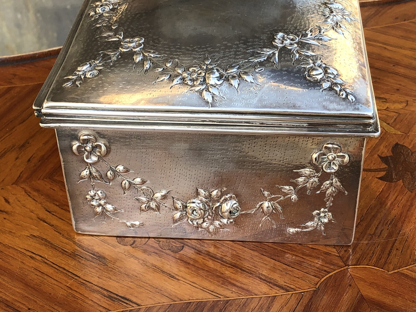 Louis 16 Solid silver box Altenloh Bruxelles