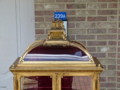 Louis 16  style Very nice gilded display cabinet with curved glass in gilded wood, France 1880