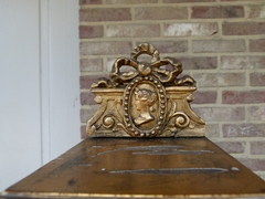 Louis 16  style Very nice gilded display cabinet with curved glass in gilded wood, France 1880