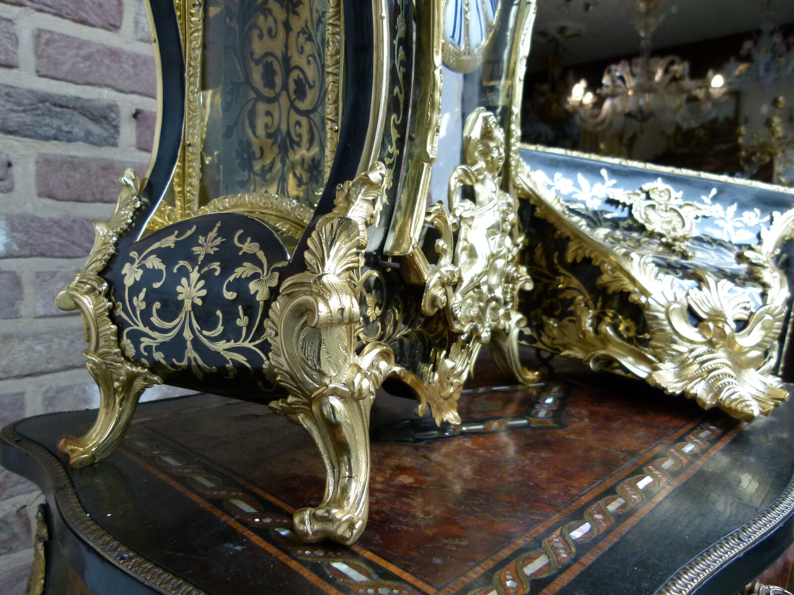 Napoleon 3 Cartel clock with console with tortoise shell marquetry