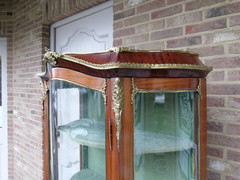 Napoleon 3 style Display cabinet with curved glass and vernis-matin, France 1880