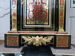 Napoleon 3 style Exceptional one door cabinet in Boulle marquetry with different colors in ebonised wood,tortoiseshel and bronze, France 1860