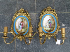 Napoleon 3 style Pair gilded bronze wall sconces with Sévres plates, France 1880