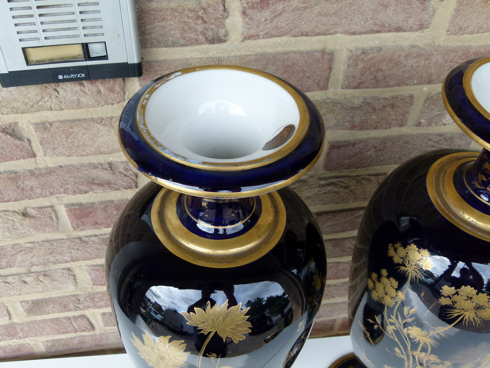 Napoleon 3 Pair vases in cobalt blue and gilt decoration of flowers