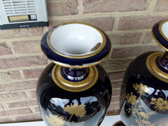 Napoleon 3 style Pair vases in cobalt blue and gilt decoration of flowers in Limoges porcelain, France 1880