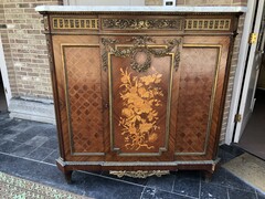 Napoleon 3 style Very high quality side board with marqetry and gilt bronze in different woods, France 1870