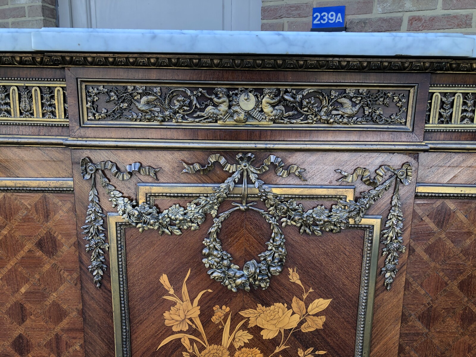 Napoleon 3 Very high quality side board with marqetry and gilt bronze