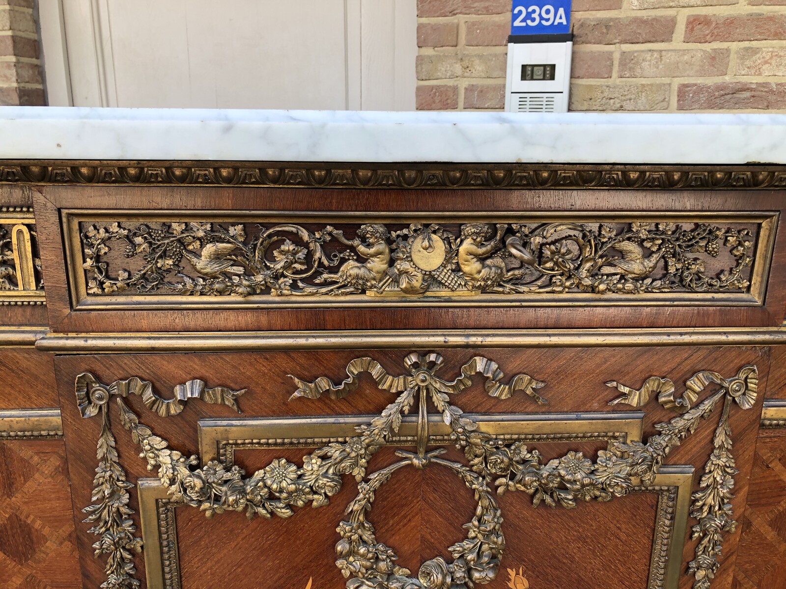Napoleon 3 Very high quality side board with marqetry and gilt bronze