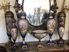 Napoleon III 3 pairs of vases 56cm till 72cm and one centerpiece