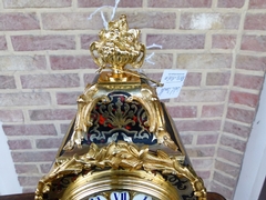 Napoleon III style Boulle styl cartel clock in gilded bronze and tortoiseshell marquetry, France 1890