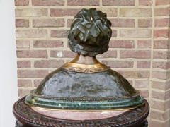 Napoleon III style Buste of a lady on a green marble base in tricolor patinated bronze, Belgium 1880