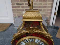 Napoleon III style Cartel with turtoiseshell inlay in gilded bronze and Boulle marquetry, France 1880