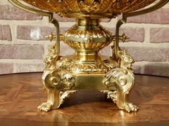 Napoleon III style Centerpiece coupe by A. Crokaert Bruxelles Schaerbeek in gilded bronze, Belgium 1880