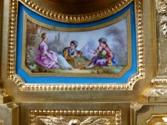 Napoleon III style Clock pendule with Sévres porcelain in gilded bronze, France 1880