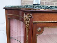 Napoleon III style Display cabinet with curved glass in gilded bronze and mahogany, France 1880