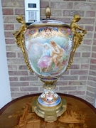 Napoleon III style Huge vase with romantic scene in porcelain and gilded bronze, France 1880