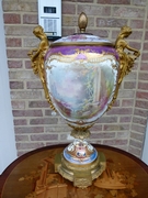 Napoleon III style Huge vase with romantic scene in porcelain and gilded bronze, France 1880