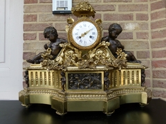 Napoleon III - Louis 16 style Huge clock with putto,s by Boursier,eléve de Lepaute à Paris in gilded and patinated bronze , France 1880