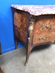 Napoleon III style Pair chest of drawers with flowor marquetry and marble tops in different woods , France 1900