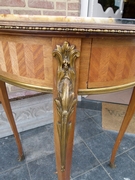 Napoleon III style Round table with marble top in satinwood,gilded bronze and marble, France 1890