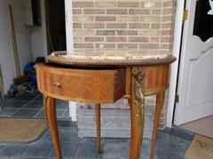 Napoleon III style Round table with marble top in satinwood,gilded bronze and marble, France 1890