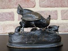 Napoleon III style Sculpture by P.J.Mene of mother chicken and chickens in patinated bronze, France 1870