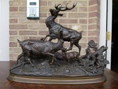 Napoleon III style Sculpture of a deer, doe and fawn by Delabrière in patinated bronze, France 1870