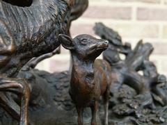 Napoleon III style Sculpture of a deer, doe and fawn by Delabrière in patinated bronze, France 1870