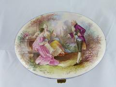 Napoleon III style Sévres porcelain box with romantic scene in park in porcelain, France,Sévres 1880