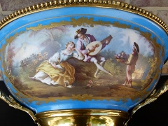 Napoleon III style Sévres porcelain centerpiece coupe  in gilded bronze , France 1870