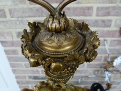 Napoleon III style Table lamp with 3 cherubs-putto,s in gilded bronze on marble base, France 1890