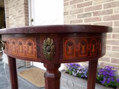 Napoleon III,in the manner of Topino style Marqueterie table in satinwood and different woods, France 1880