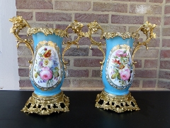 style Pair Sévres style vases with gilded bronze in porcelain, France 1870