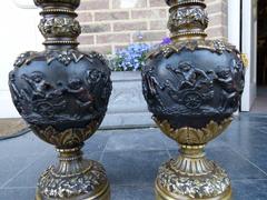 Paire vases with cherubs in patinated bronze, France 1880