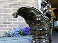 Paire vases with cherubs in patinated bronze, France 1880