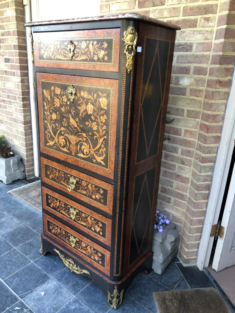 Secretary in Napoleon III style with nice quality of marquetry 