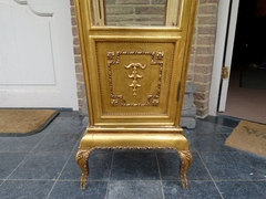 Transition style Gilded 4 sides cabinet vitrine  in gilded wood, Belgium 1900