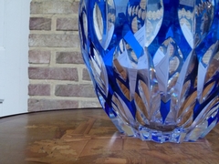 style VSL Val Saint Lambert vase signed by Xavier Crespo number 170/200 in crystal , Belgium,Liége